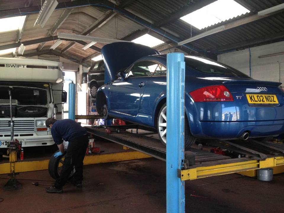 REPAIRS Grahams Motor Services